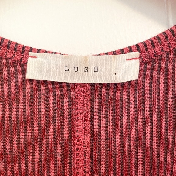 Lush Red Ribbed Tank Top - Picture 5 of 5